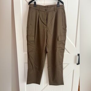 Size L Old Navy Extra High-Waisted Taylor Cargo Pants